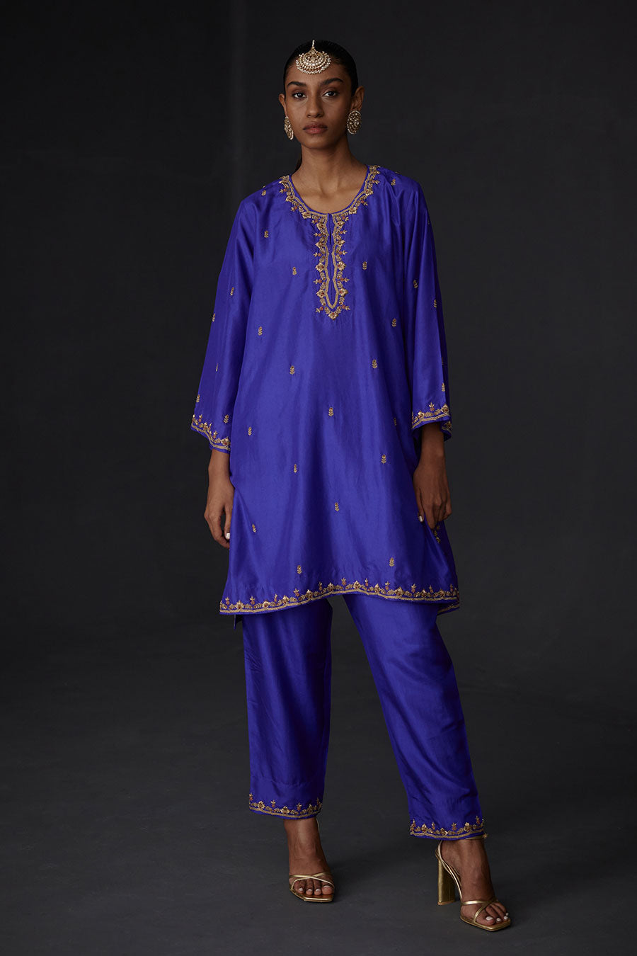 Persian Blue Embroidered Kurta & Pant Set