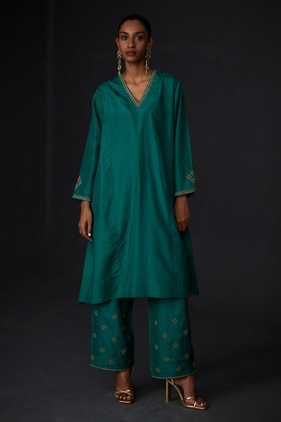Green Embroidered Panelled Kurta & Pant Set
