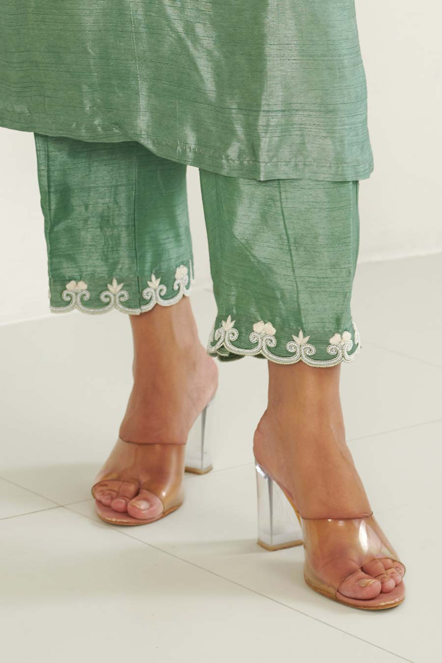 KoSi Green Silk Embroidered Kurta Set