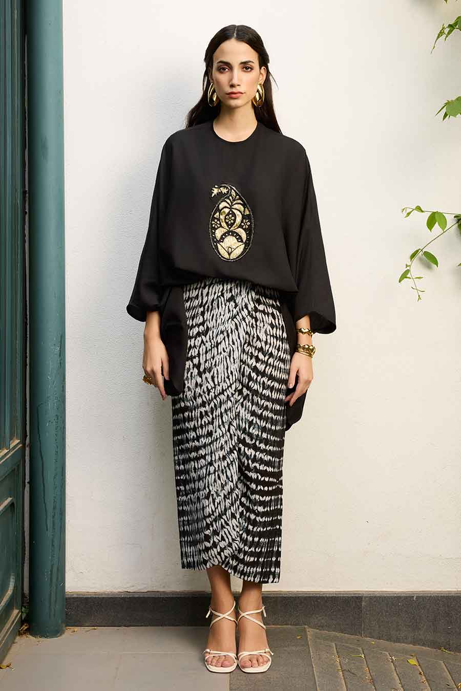 Black Gota Embroidered Kaftan Top