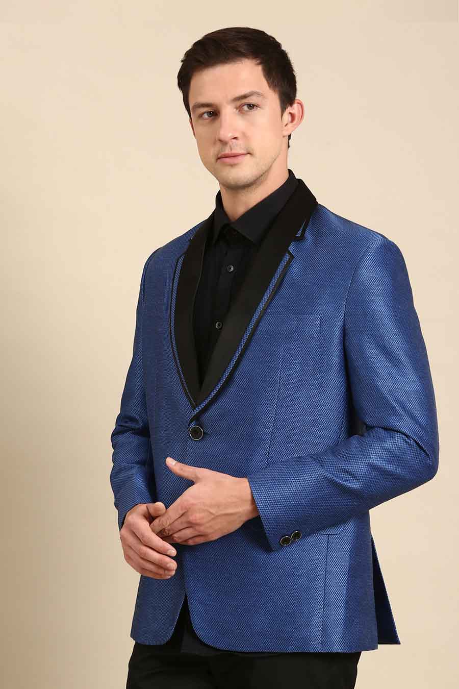 Blue Contrast Collar Blazer