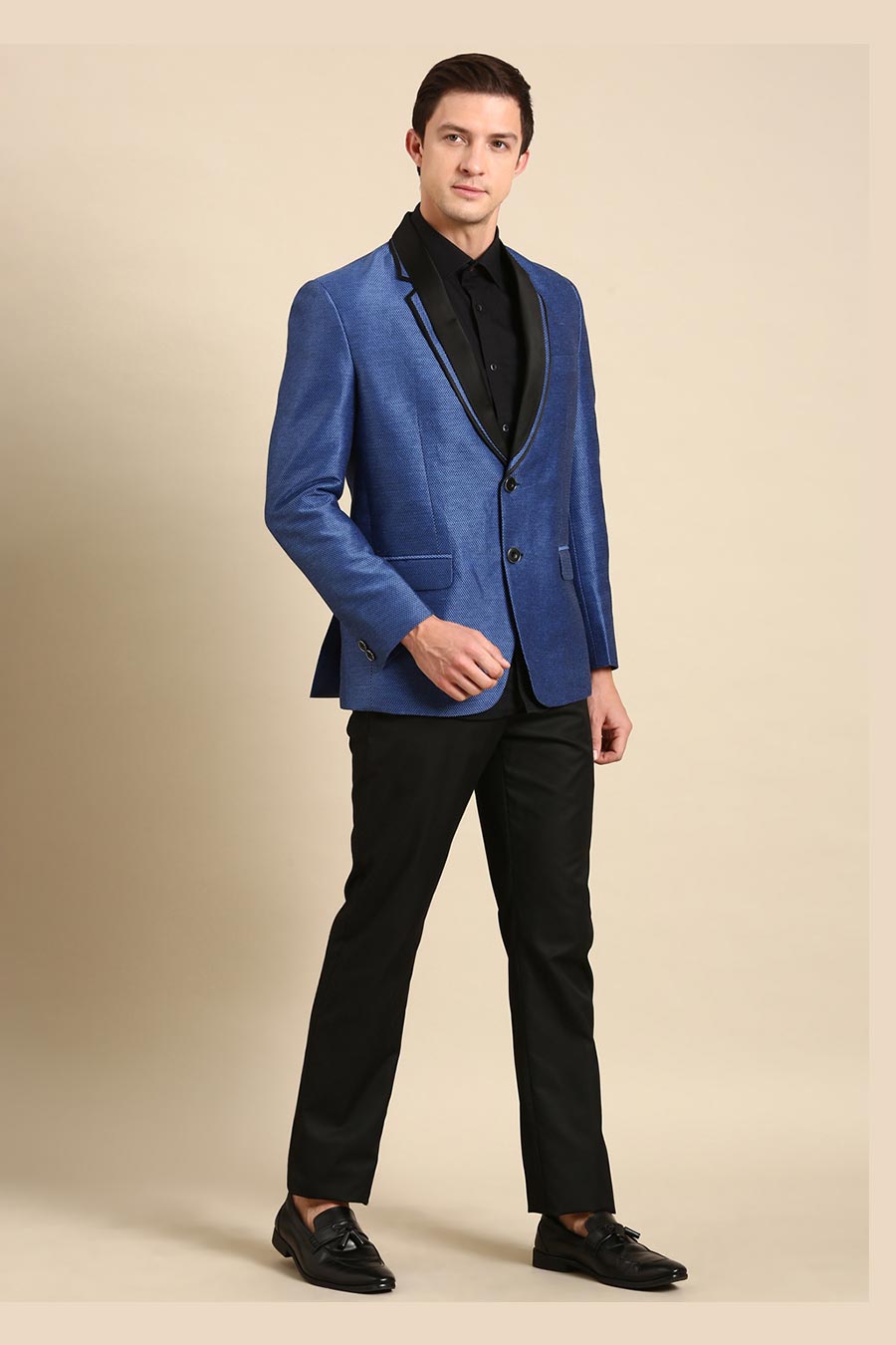 Blue Contrast Collar Blazer