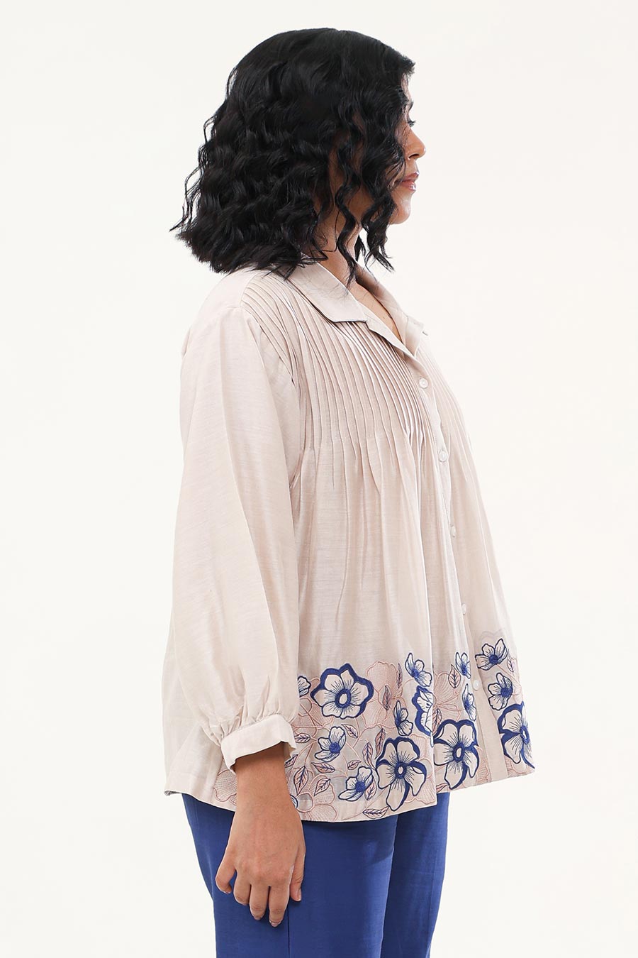 Off-White & Blue Zinnia Embroidered Shirt