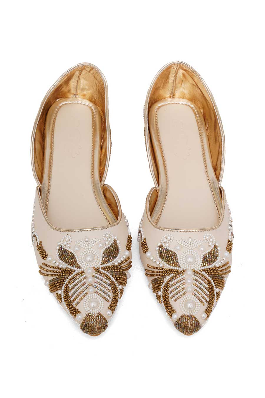 Cream Noor Hand Embroidered Juttis