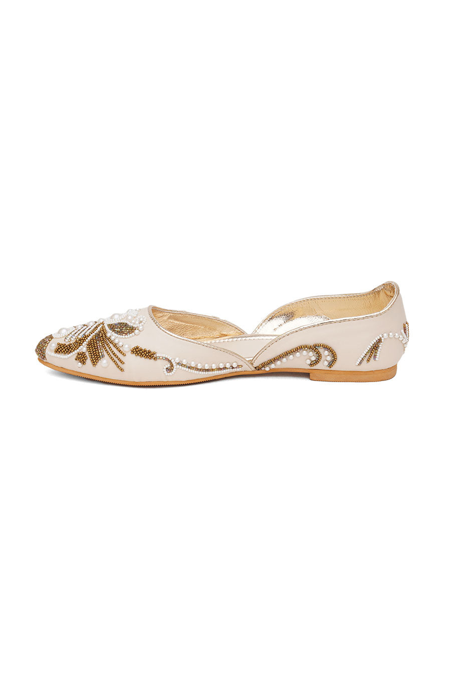 Cream Noor Hand Embroidered Juttis