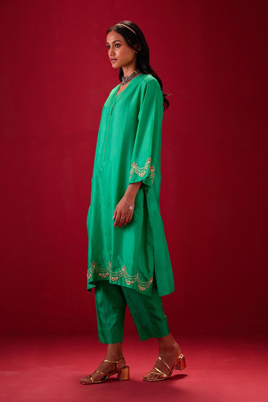 Emerald Green Silk Embroidered Kurta & Pant Set