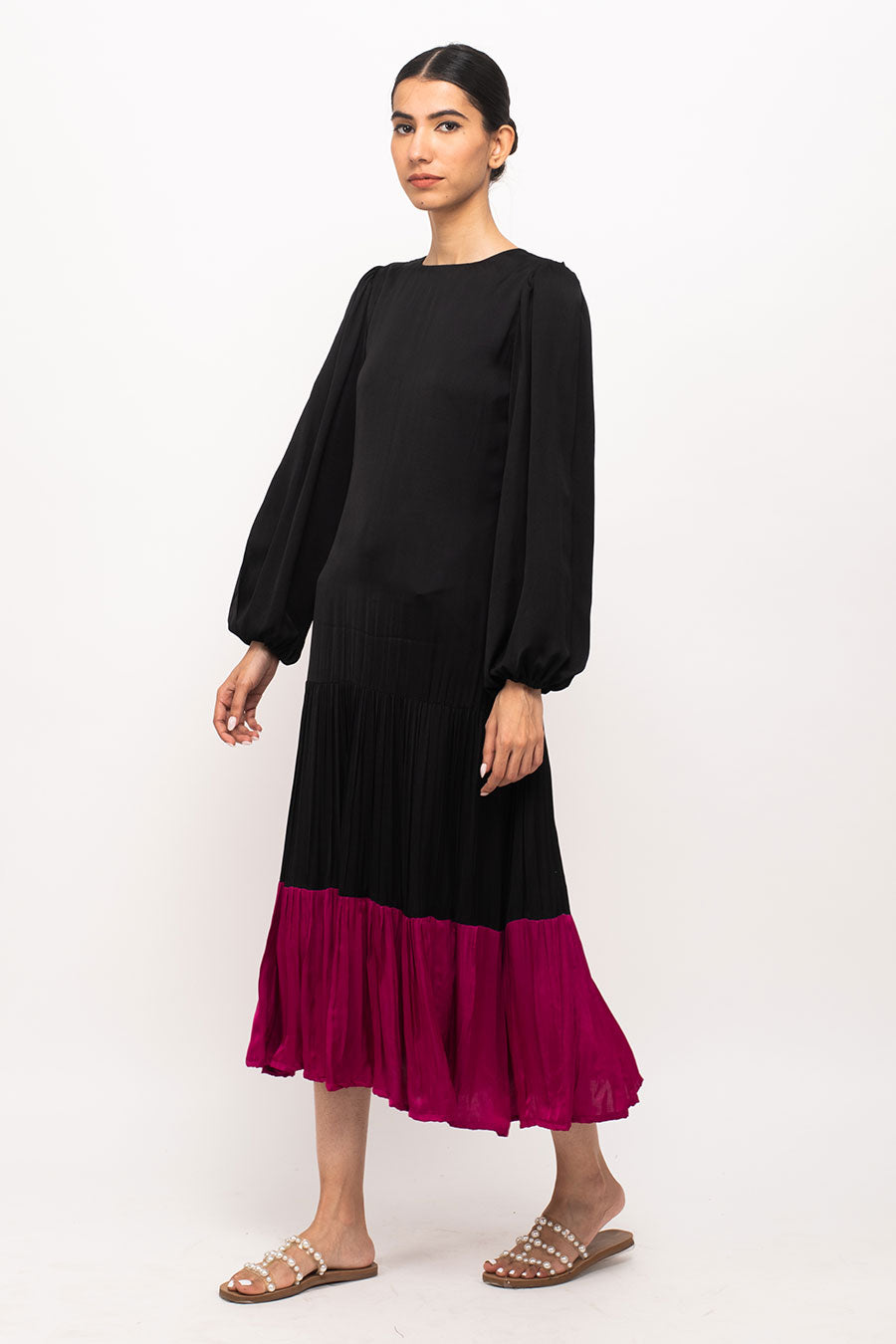 Black-Wine Gather Maxi Dress