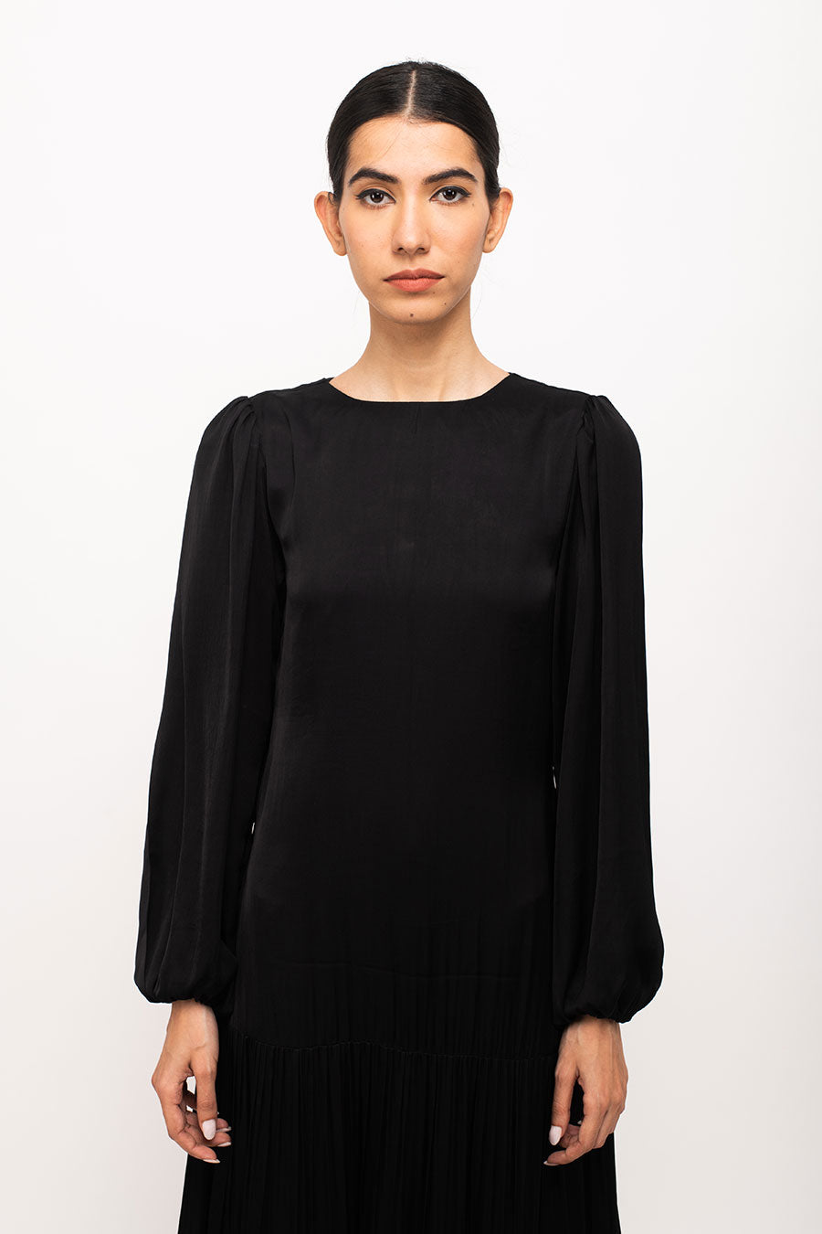 Black-Wine Gather Maxi Dress