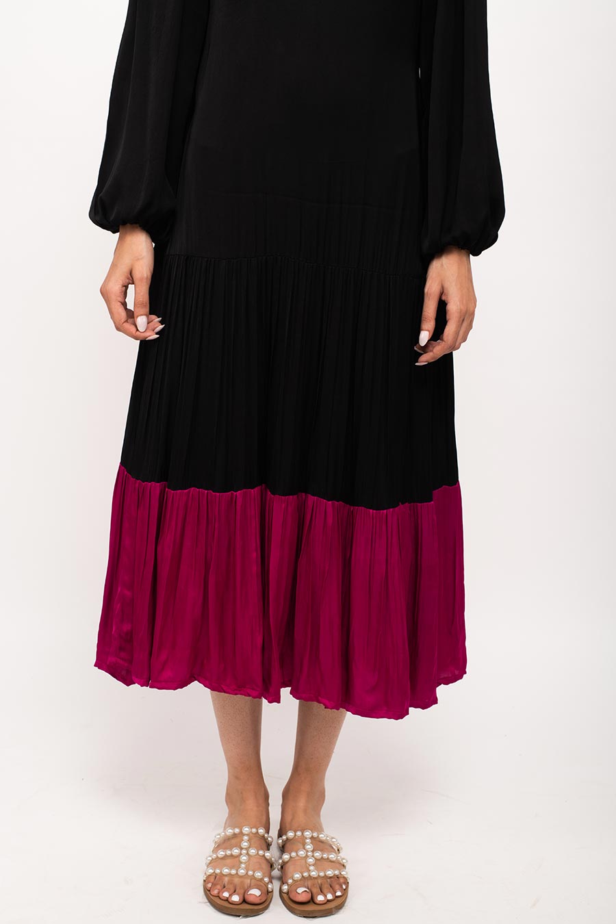 Black-Wine Gather Maxi Dress