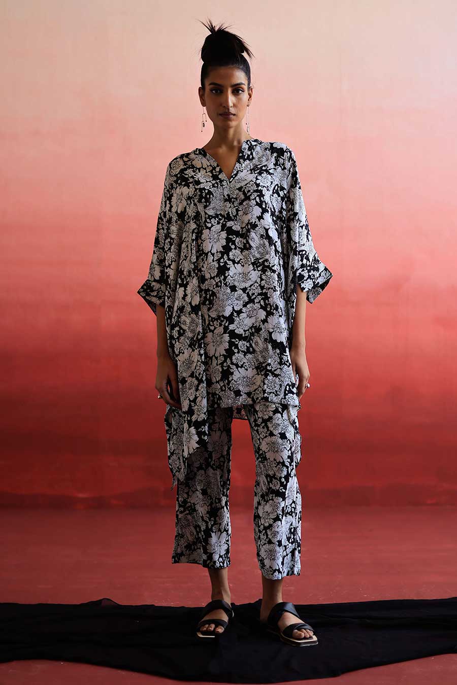 QIAN - Short Kaftan & Pant Co-Ord Set