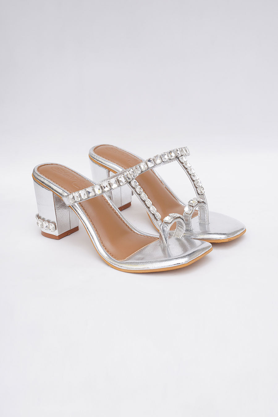 Silver Diamond Stud Kolhapuri Heels