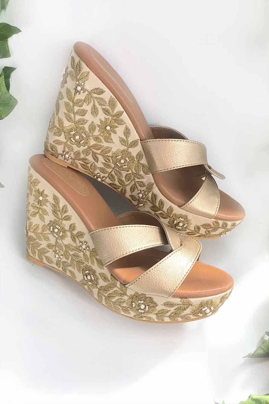 Baroque Creme and Gold Wedges
