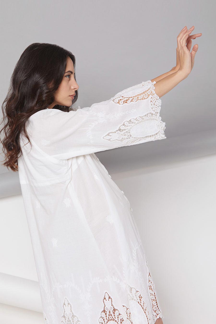 Mabel - Off-White Applique Shirt Dress