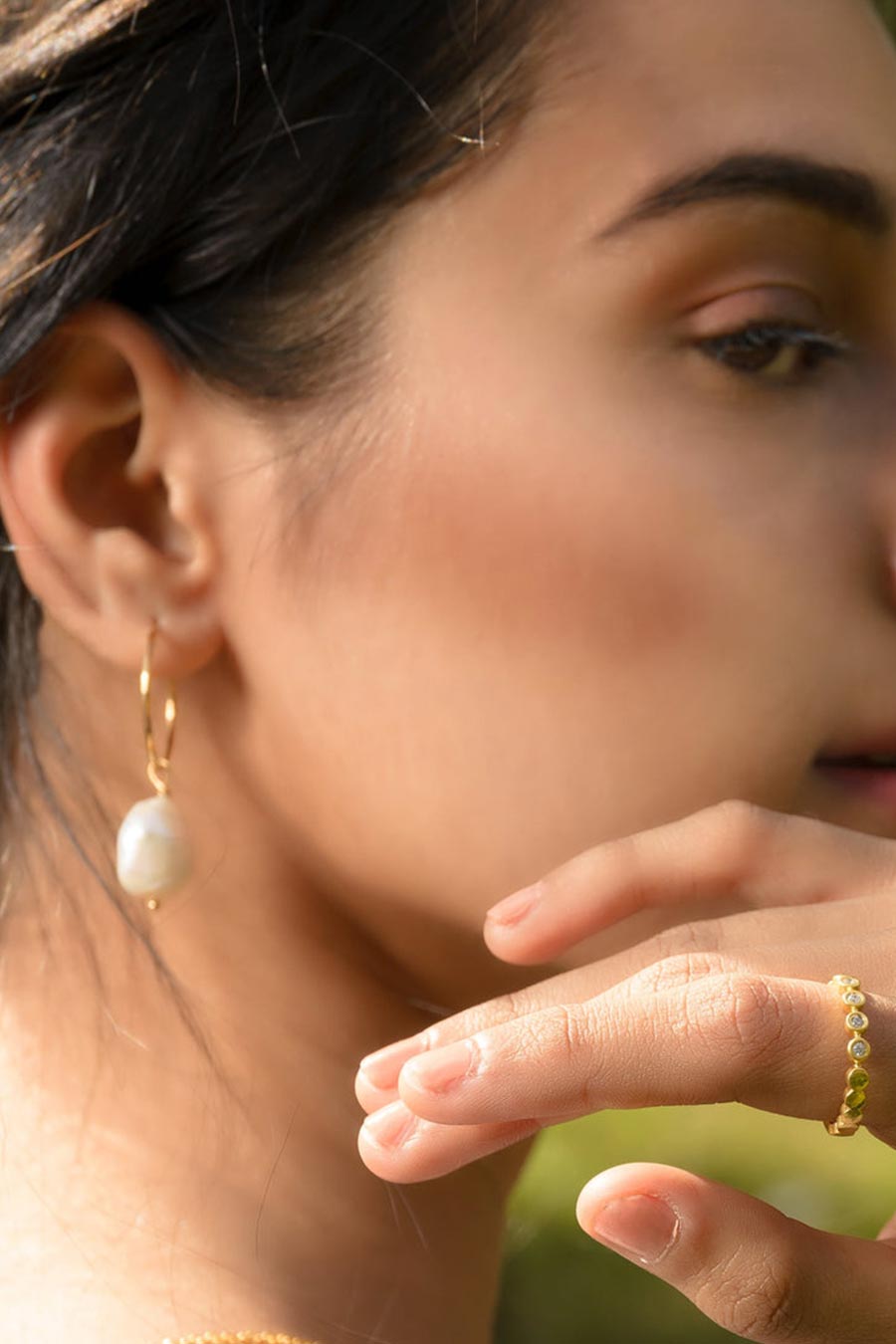 Amora Natural Pearls Hoop Earrings in 925 Silver