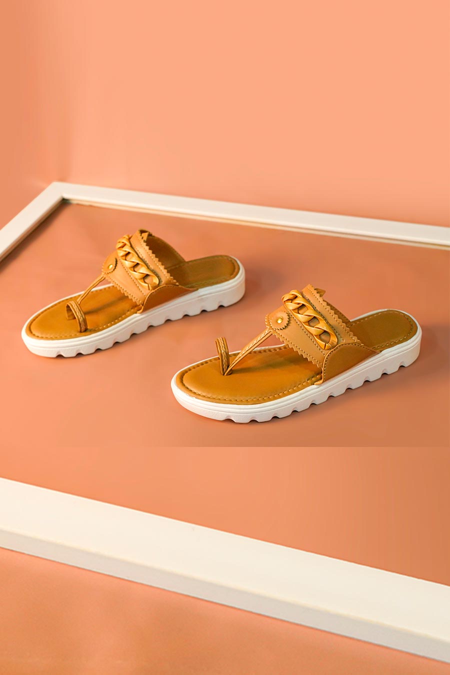 Nude Chain Confort Sole Kolhapuri