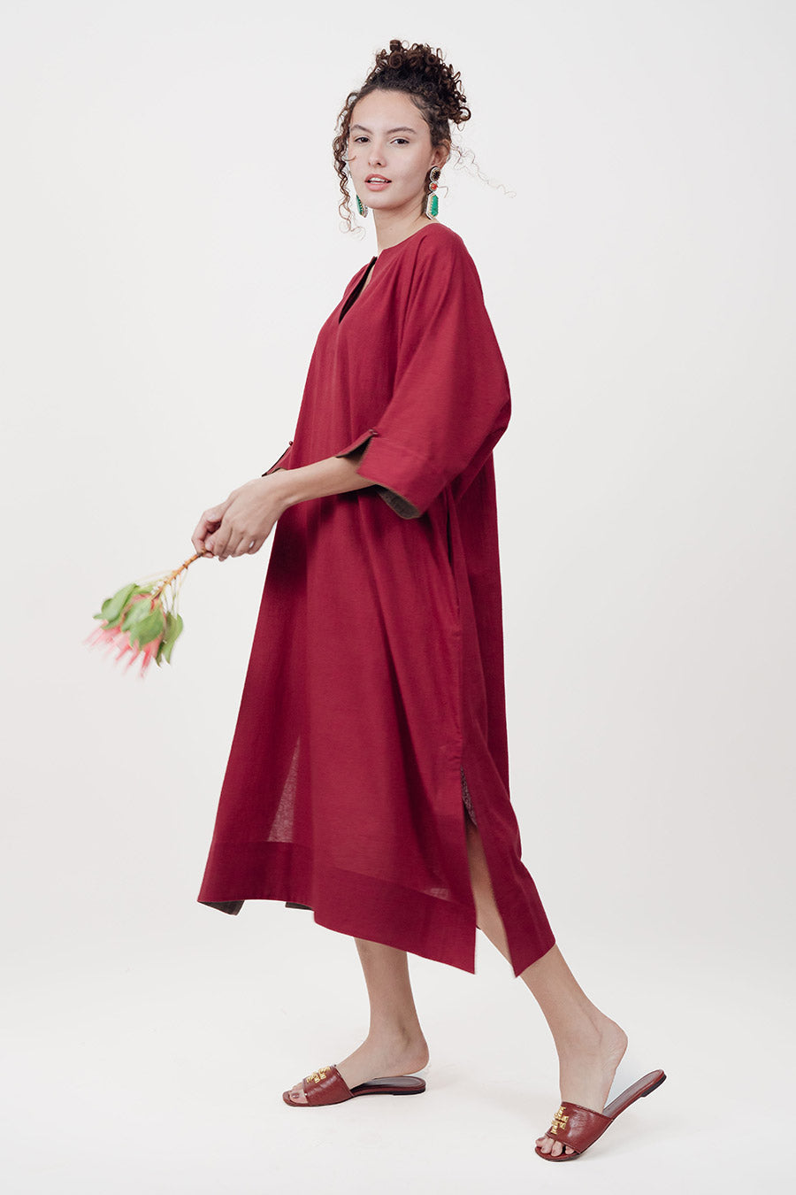Pravaah Marron Cotton Linen Kaftan
