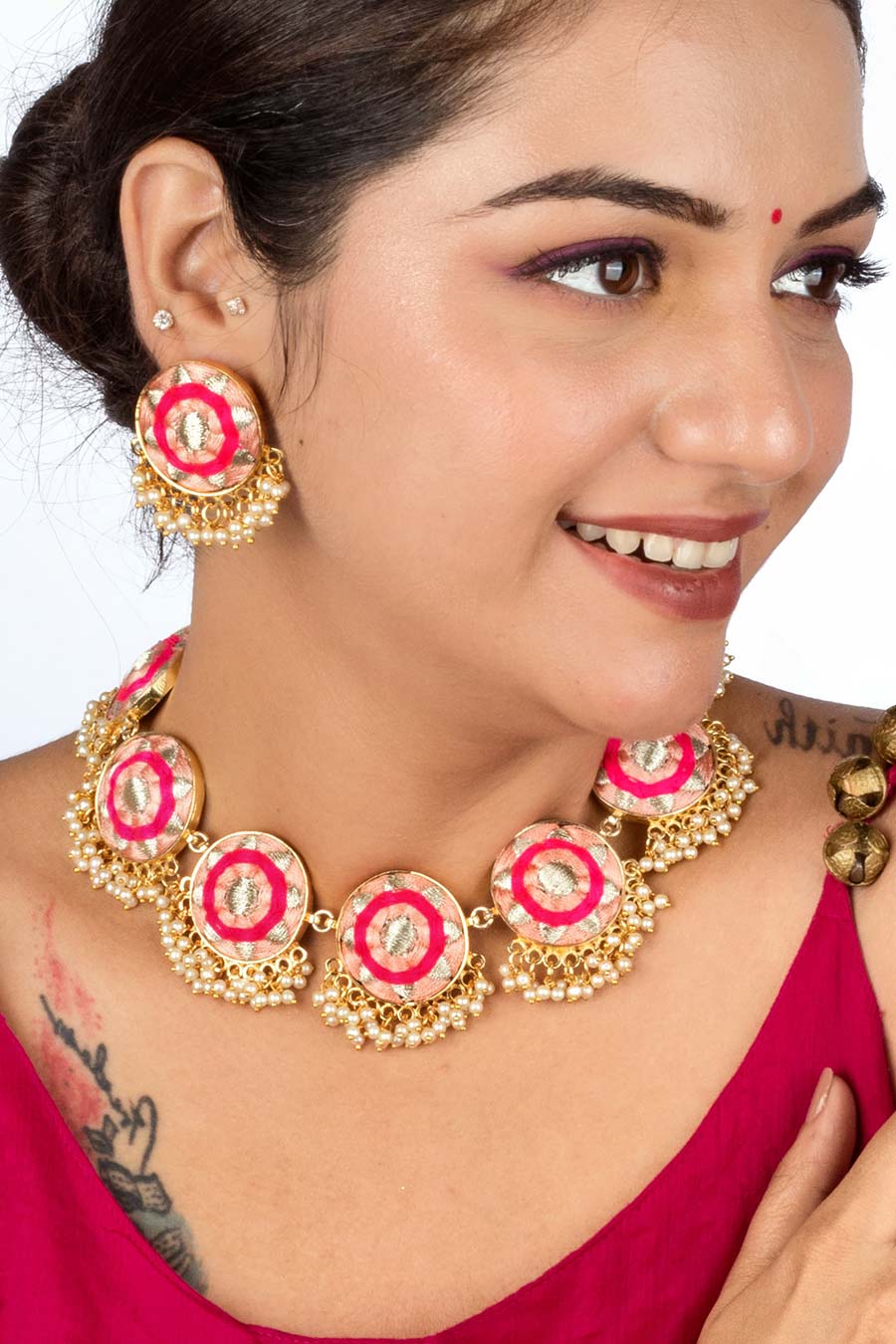 Sweet Peach Symphony Necklace Set