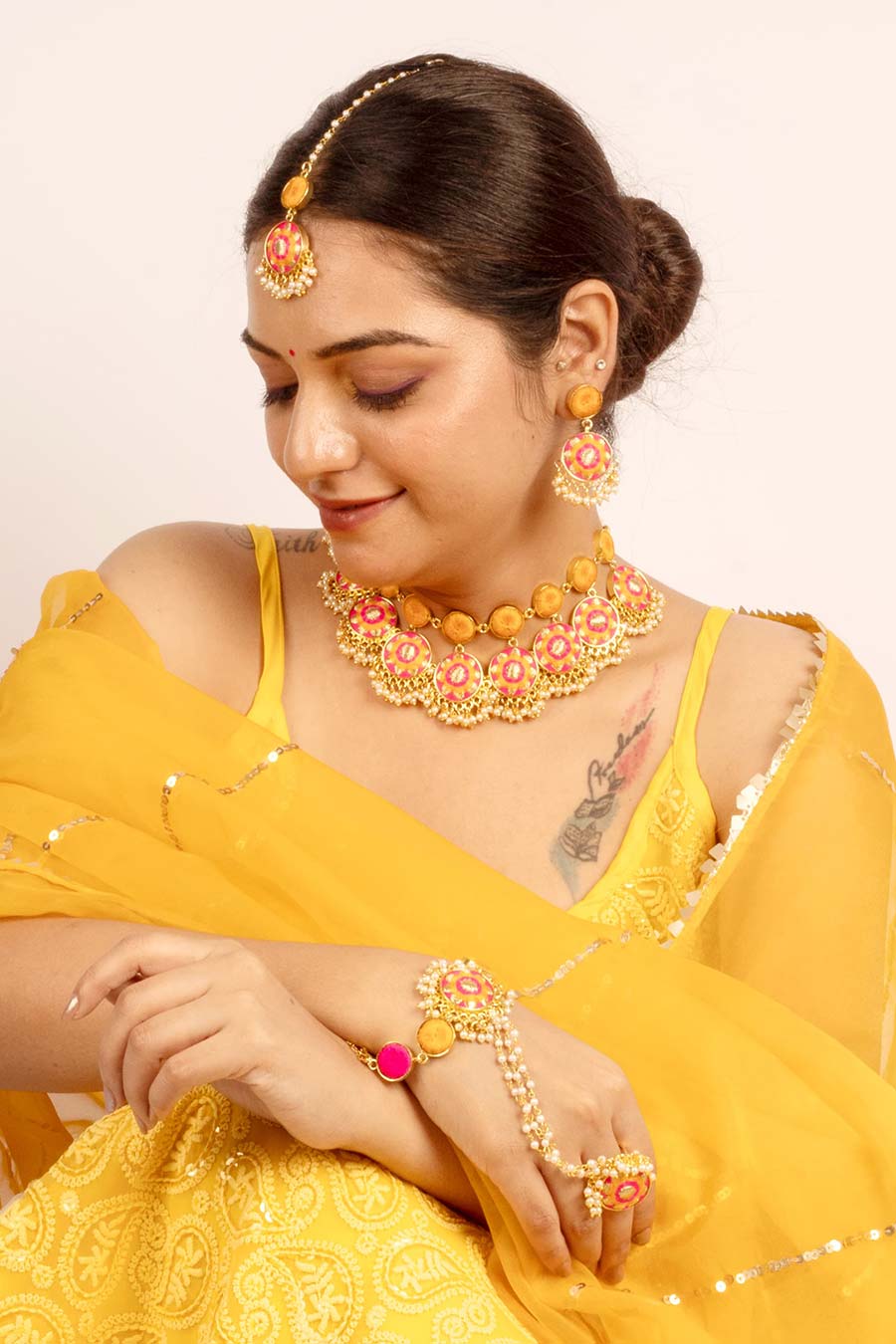 Sunset Bloom Silk Embrodiered Necklace Set