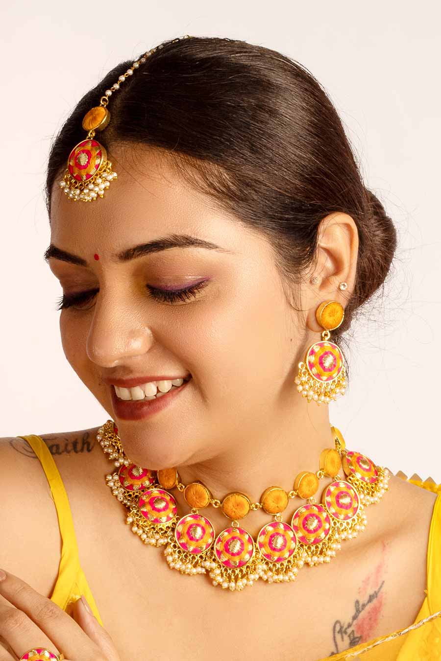 Sunset Bloom Silk Embrodiered Necklace Set