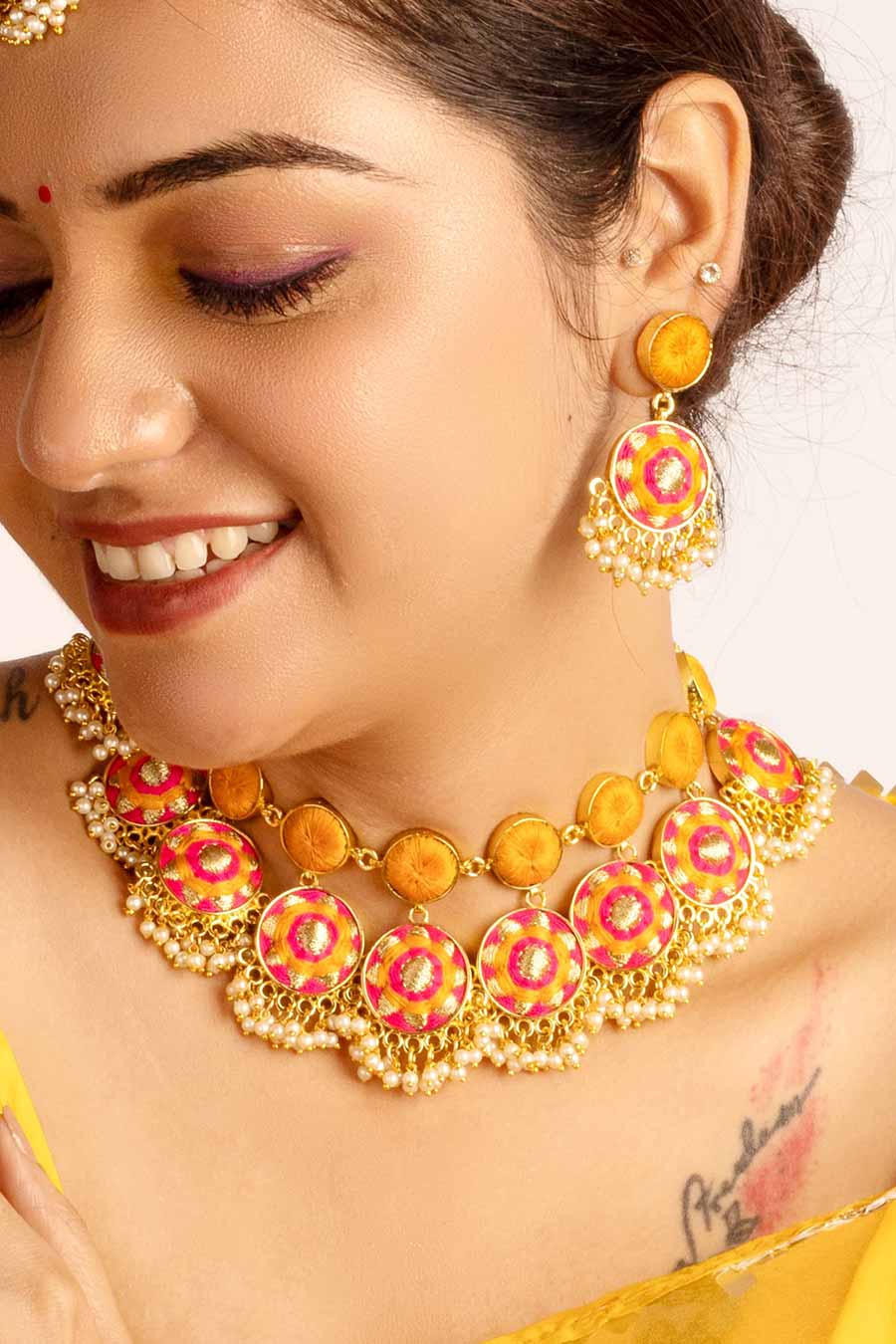 Sunset Bloom Silk Embrodiered Necklace Set