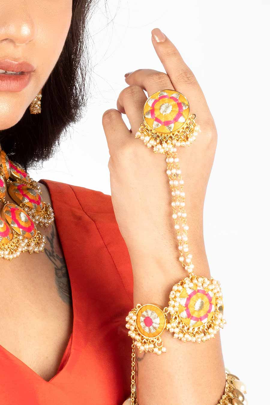 Bright Blossom Mustard & Pink Thread Necklace Set