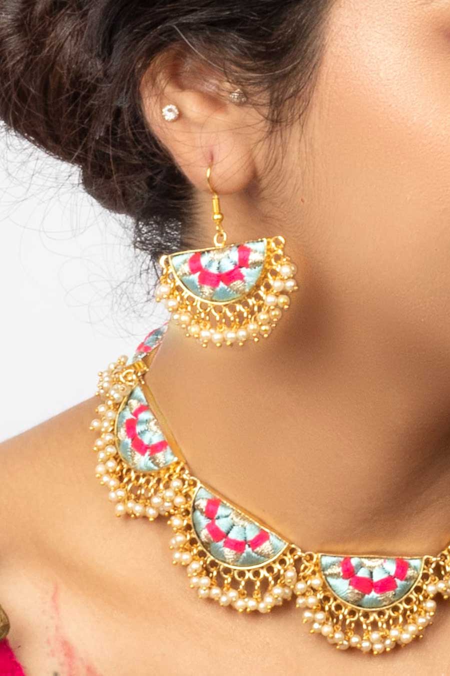 Serenity Bloom Necklace Set