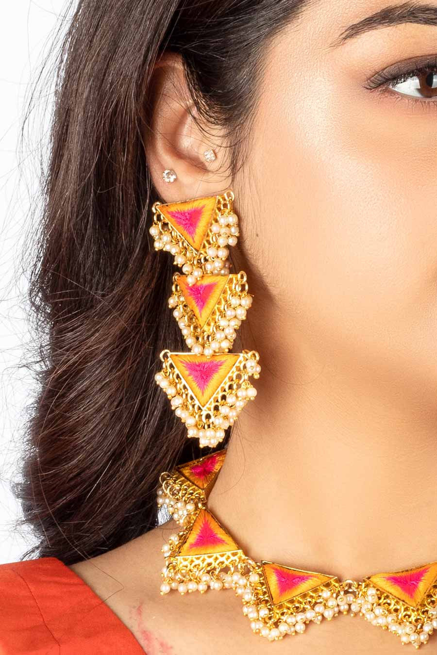 Sunrise Petal Pearl Embellished Necklace Set