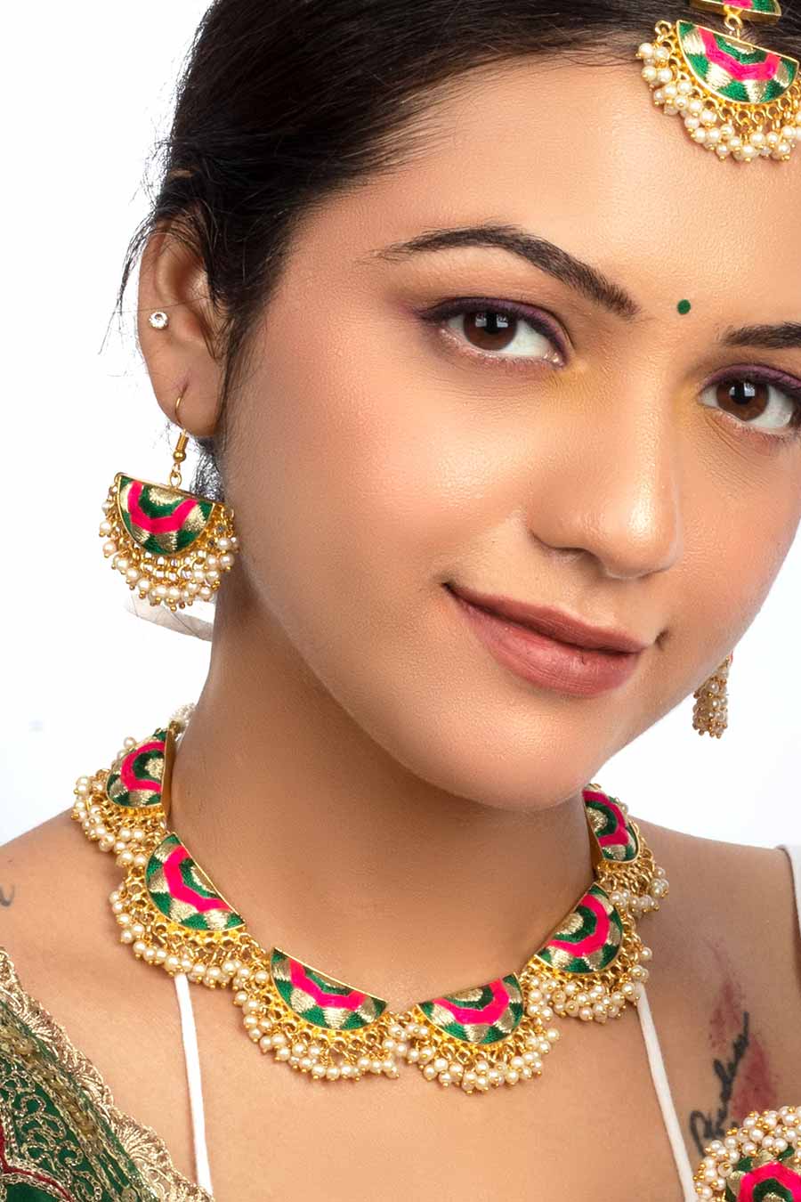 Emerald Fern Semi Circular Necklace Set