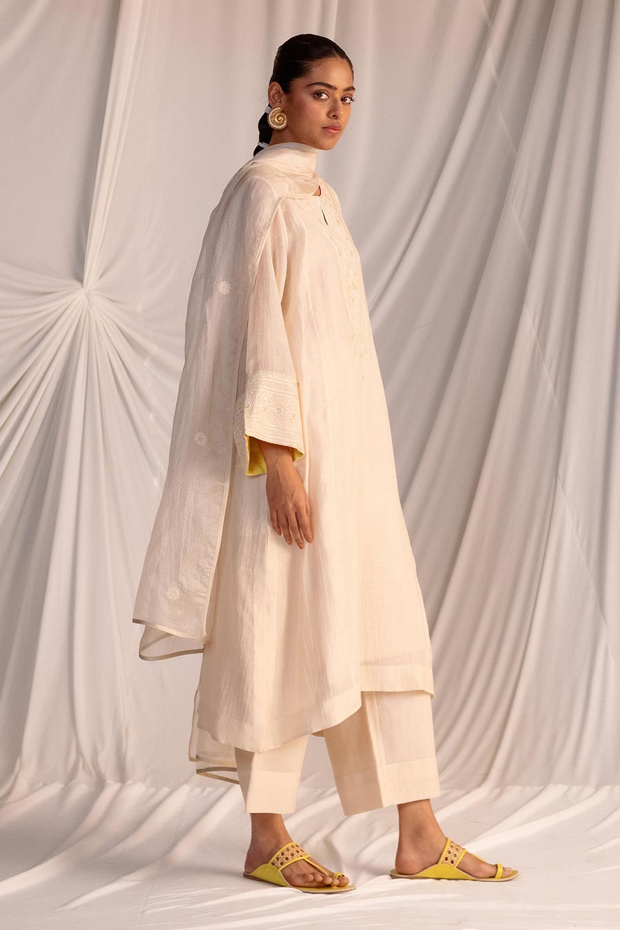 Off-White Embroidered Kurta & Pant Set