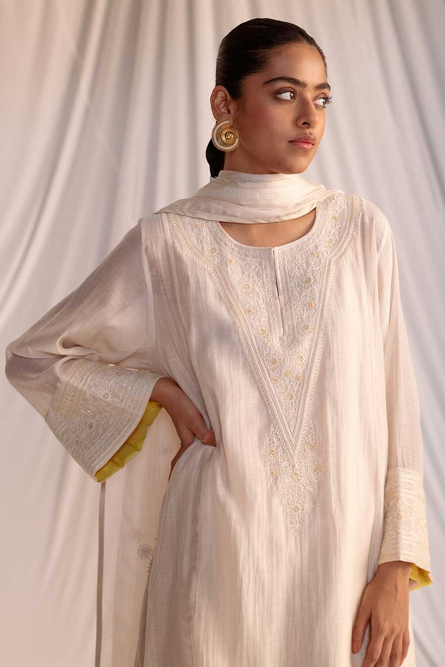 Off-White Embroidered Kurta & Pant Set