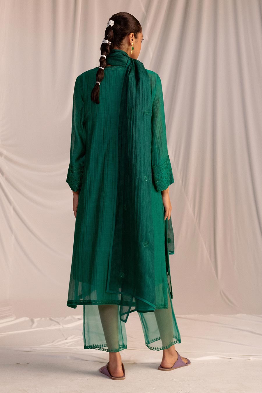 Green Embroidered Kurta & Pant Set