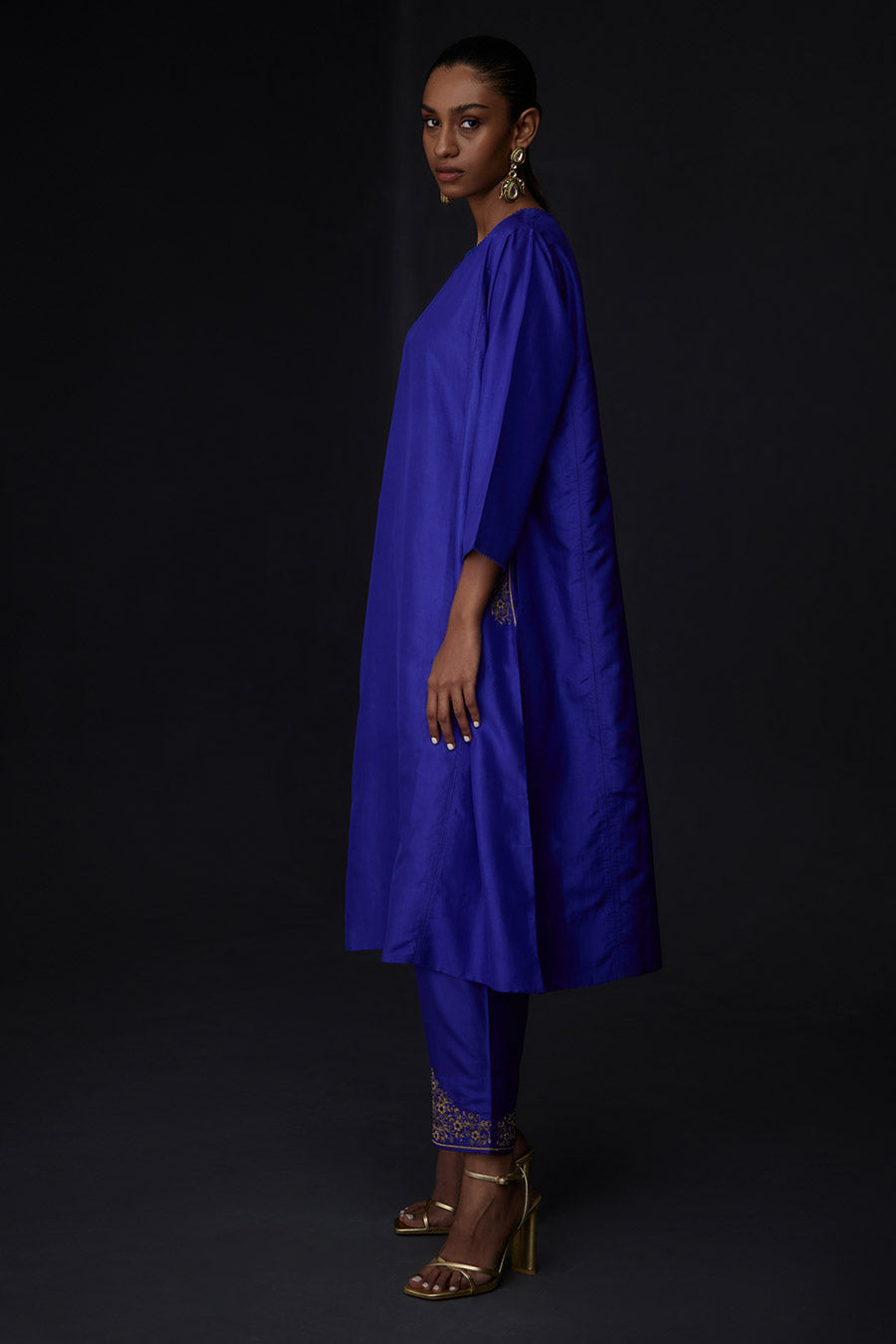 Persian Blue Embroidered Pocket Kurta & Pant Set