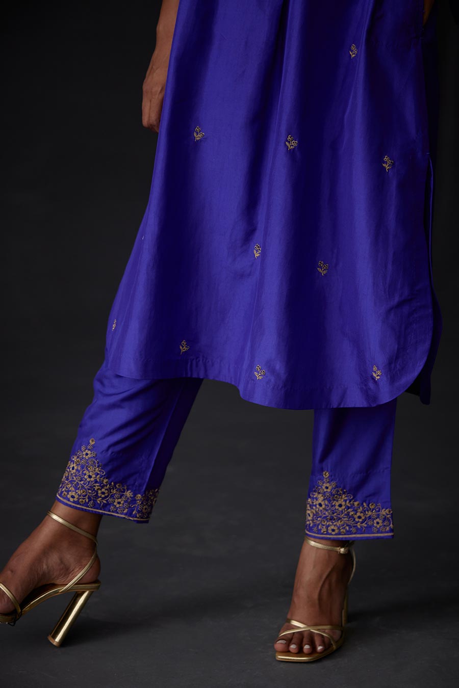 Persian Blue Embroidered Kurta & Pant Set