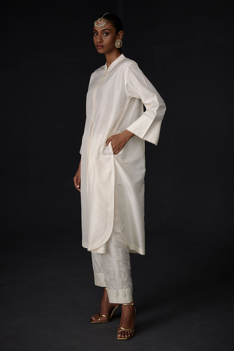 Ivory Kurta & Embroidered Pant Set