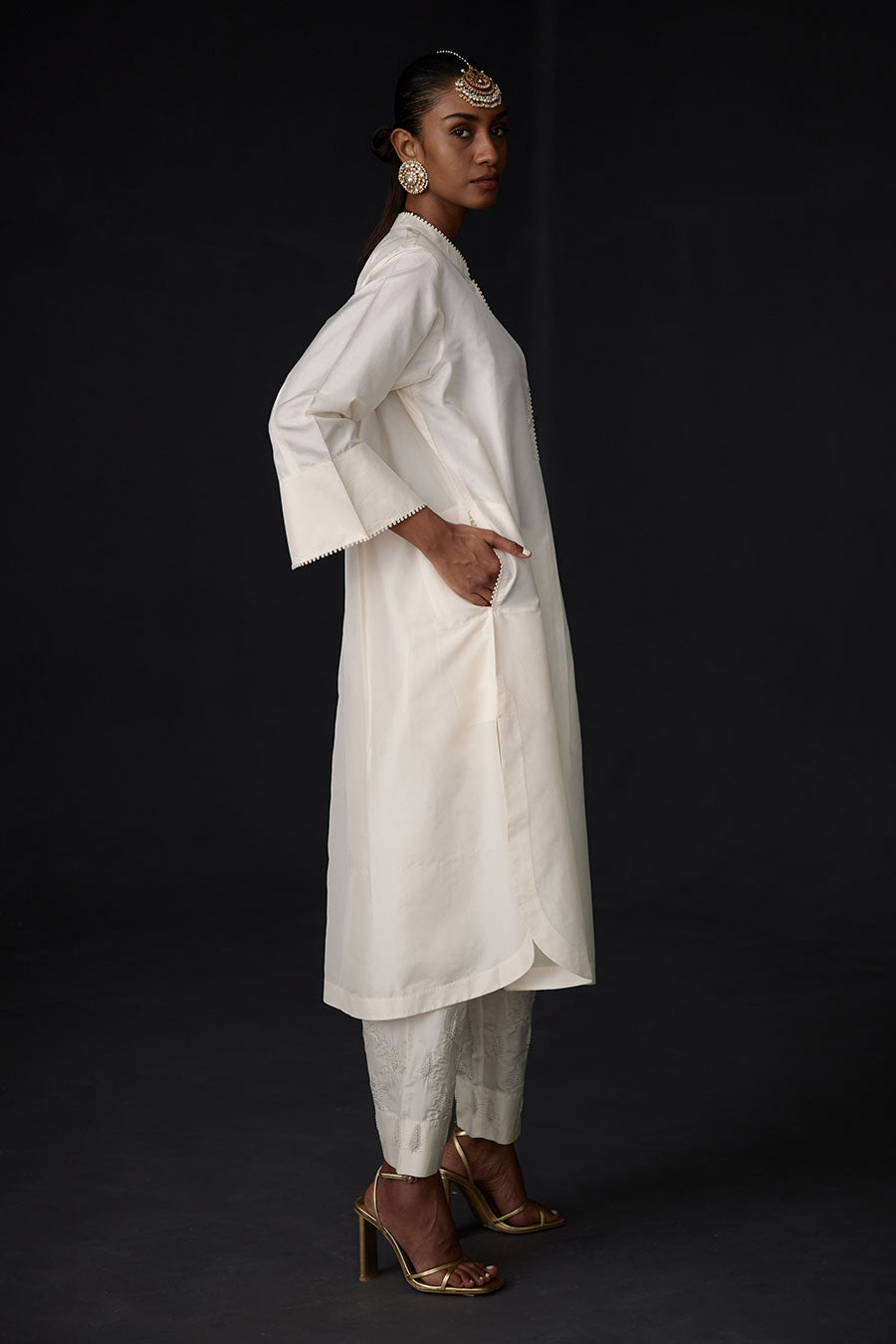 Ivory Kurta & Embroidered Pant Set