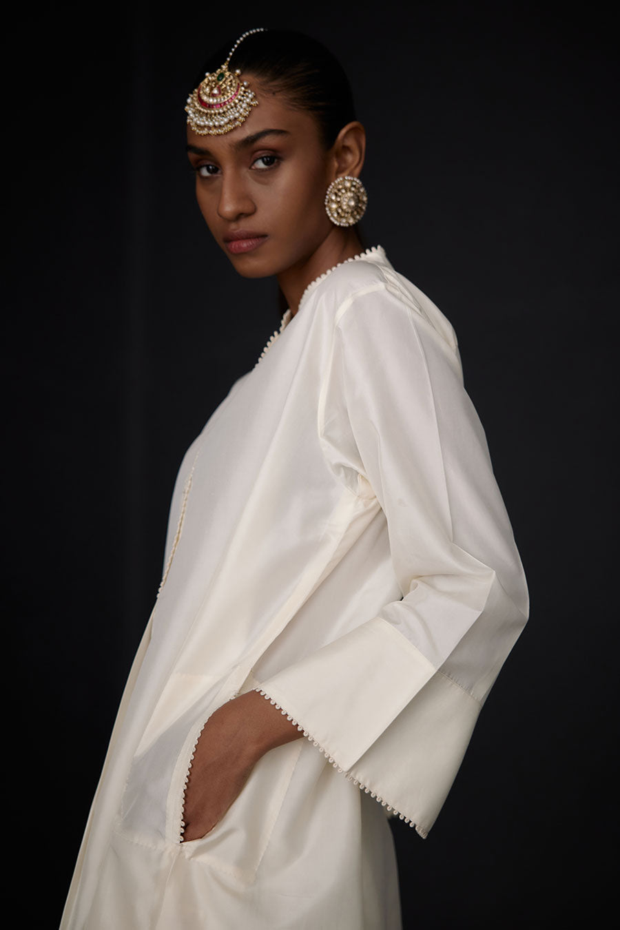 Ivory Kurta & Embroidered Pant Set