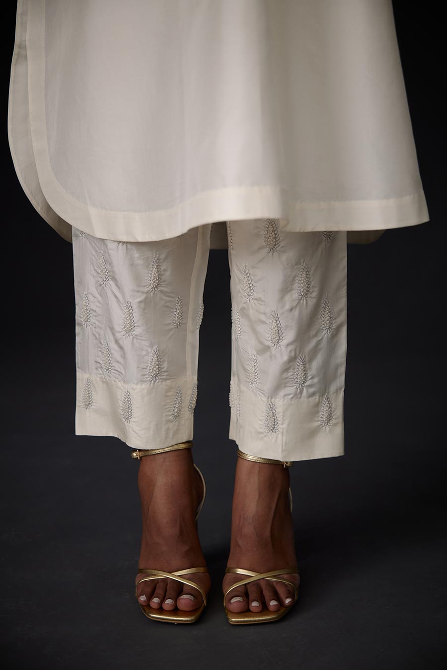 Ivory Kurta & Embroidered Pant Set