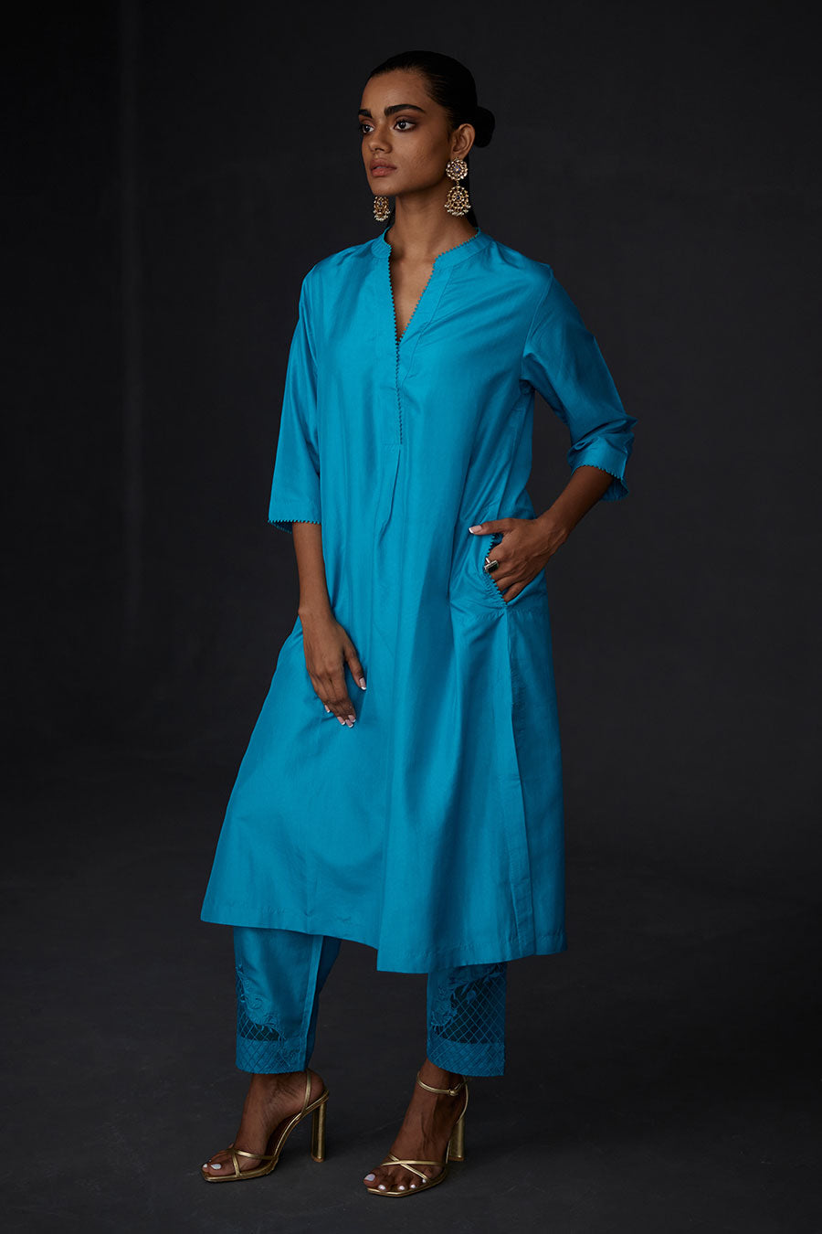 Turquoise Blue Kurta & Embroidered Pant Set