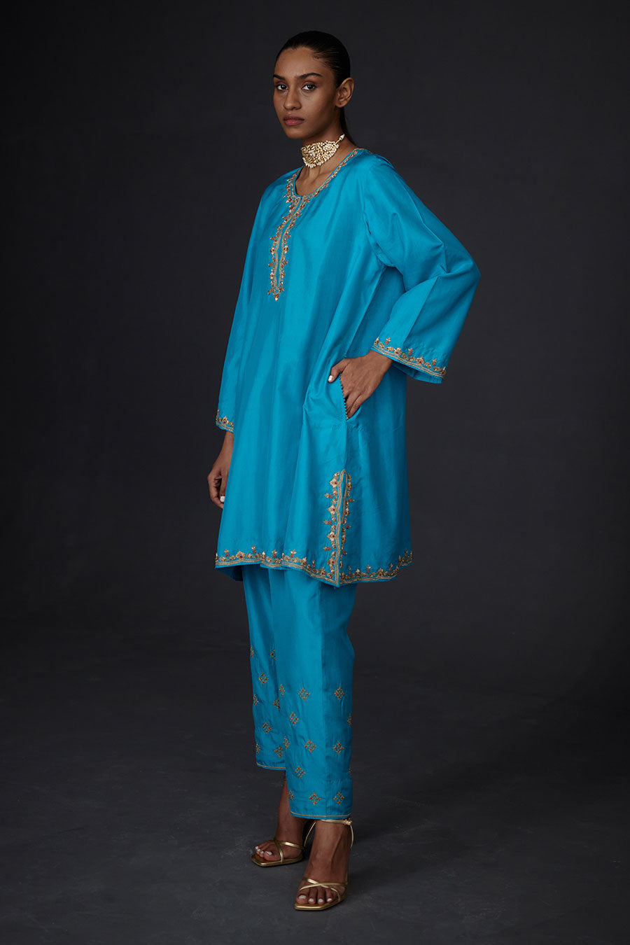 Turquoise Blue Embroidered Kurta & Pant Set