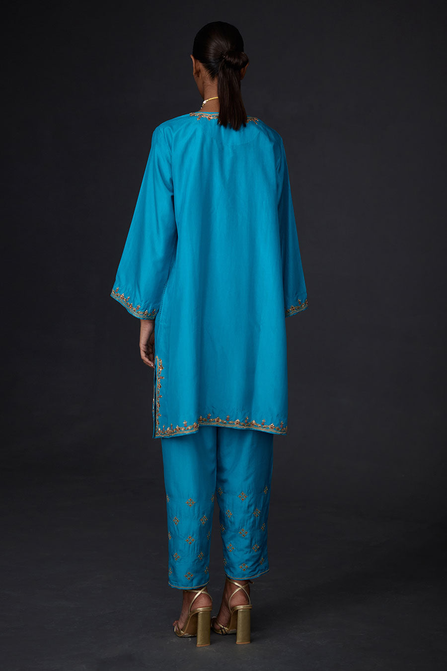 Turquoise Blue Embroidered Kurta & Pant Set