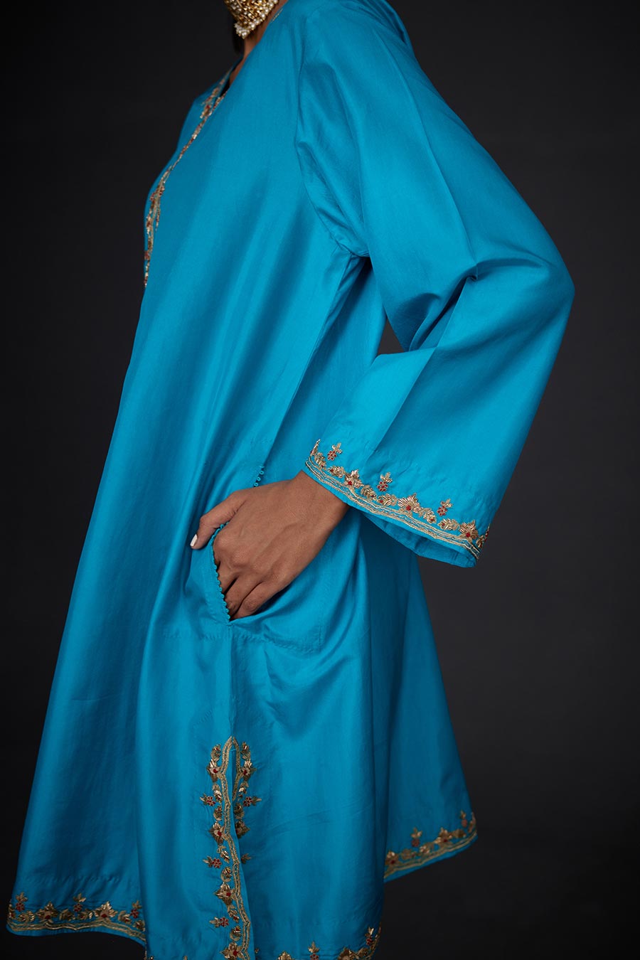 Turquoise Blue Embroidered Kurta & Pant Set