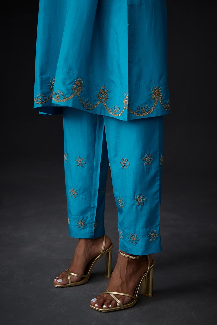 Turquoise Blue Embroidered Kurta & Pant Set
