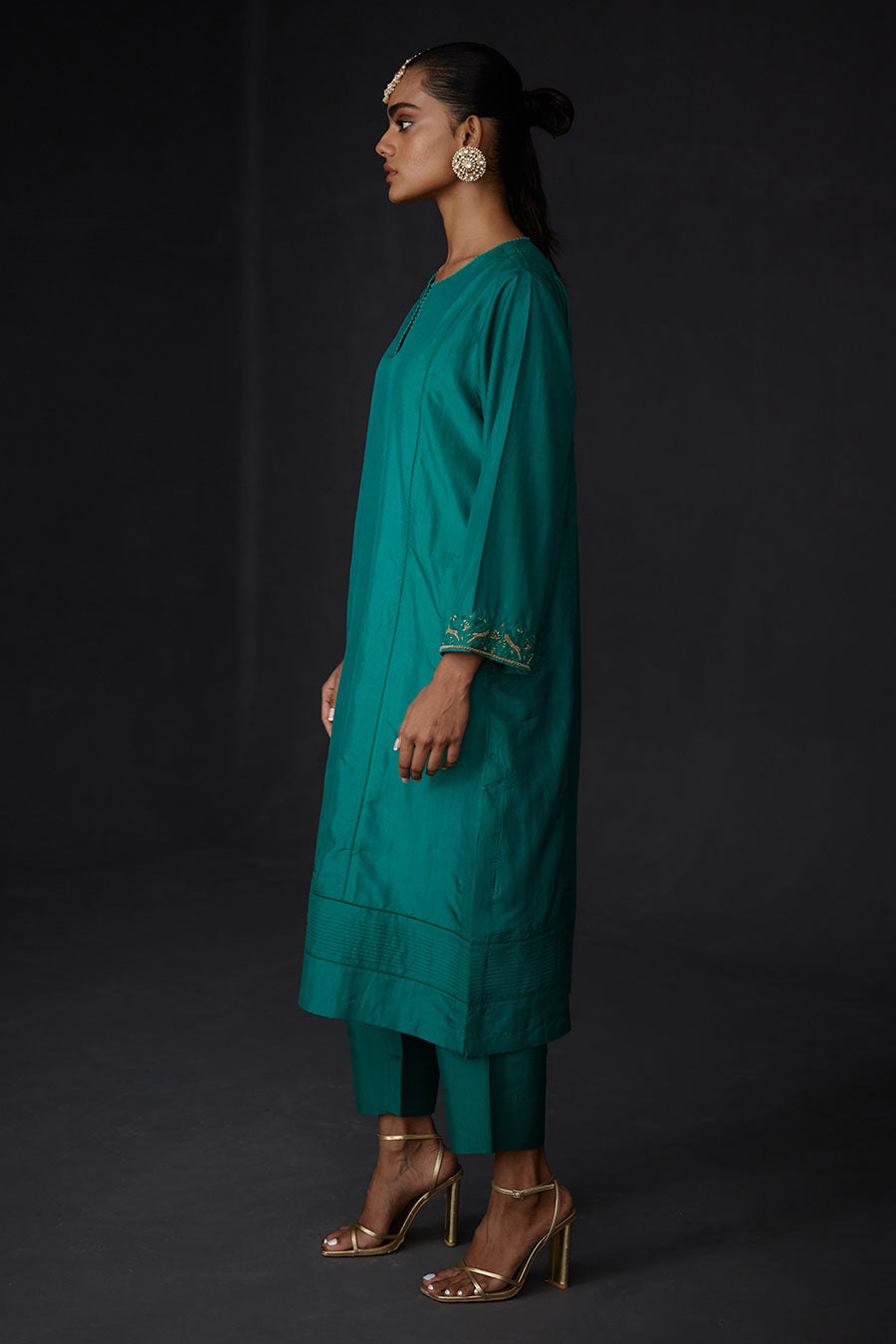 Green Embroidered Pintuck Kurta & Pant Set