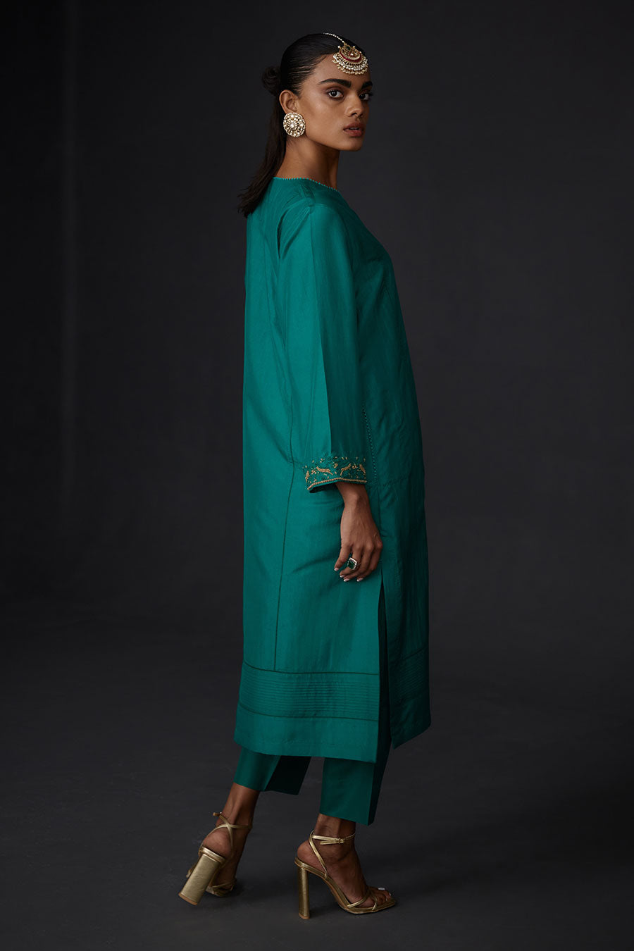 Green Embroidered Pintuck Kurta & Pant Set