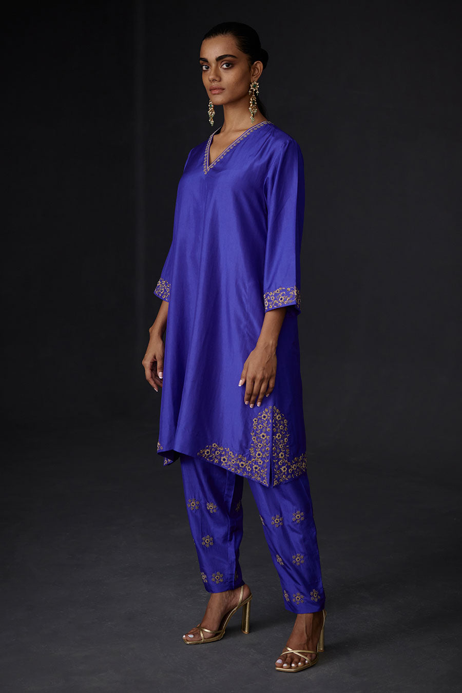 Persian Blue Embroidered Kurta & Pant Set