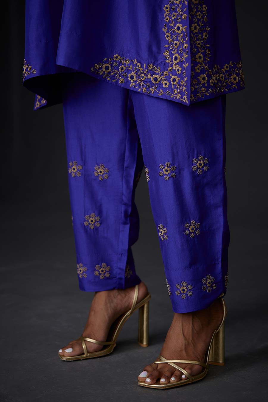 Persian Blue Embroidered Kurta & Pant Set