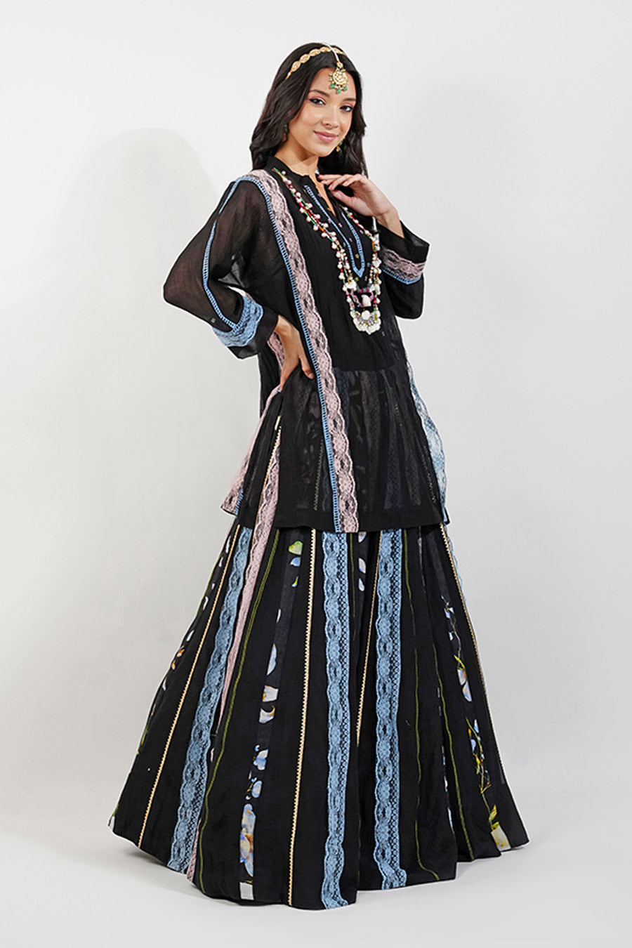 Black Embellished Kurta & Lehenga Skirt Set