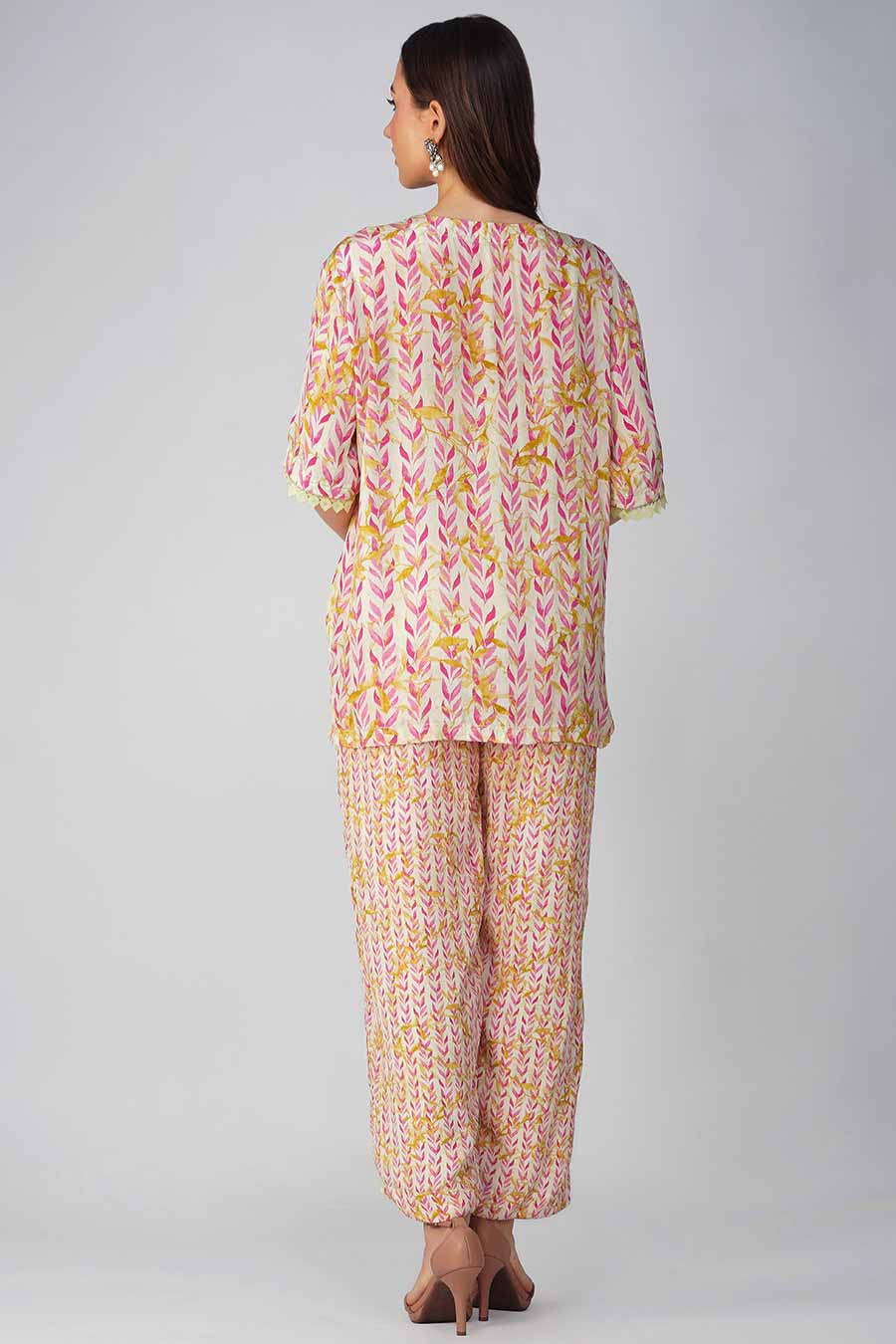 Pink Leaf Printed Top & Pant With Stole Co-Ord Set
