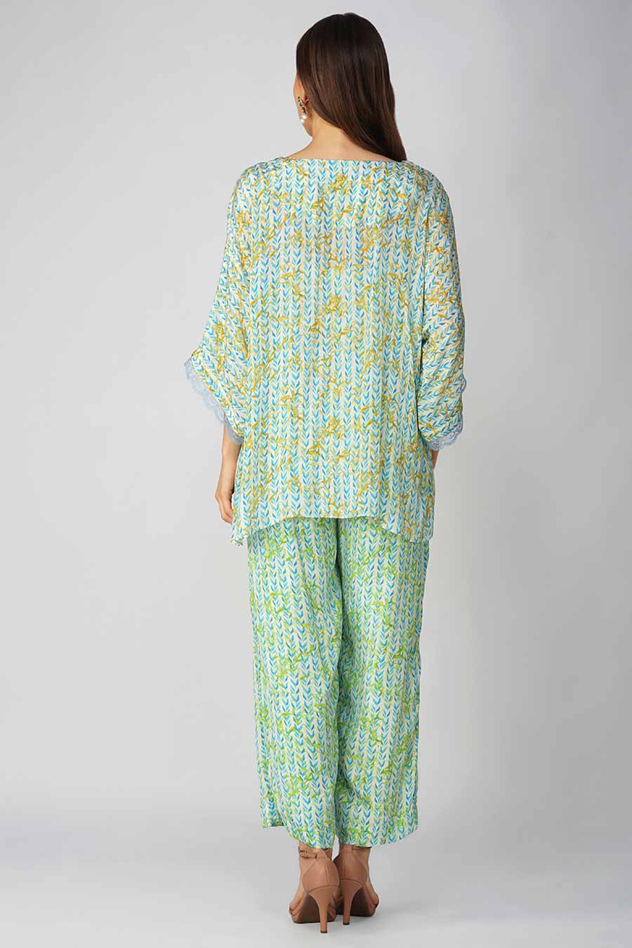 Blue Leaf Printed Top & Pant With Stole Co-Ord Set