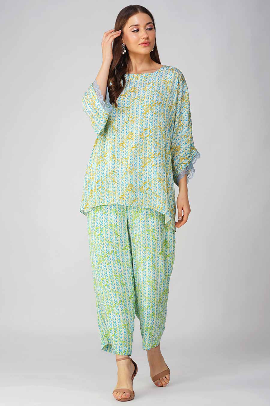 Blue Leaf Printed Top & Pant With Stole Co-Ord Set